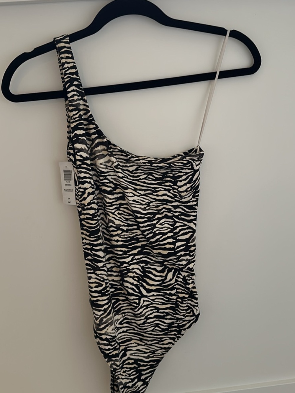 Aritzia tops lot - Picture 3 of 11